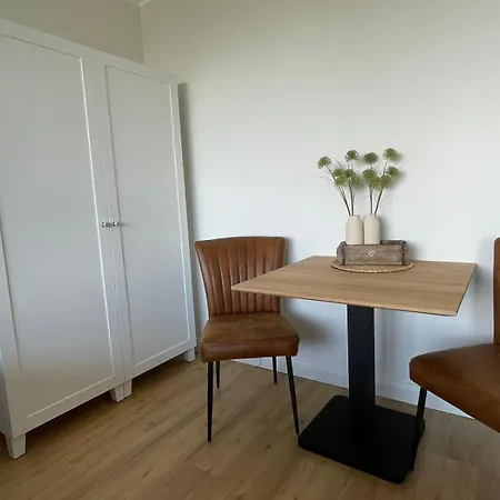 Traumwohnung Zur Sonnenseite An Der Ostsee Apartmán